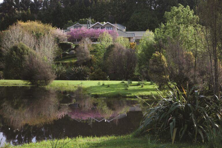 Wakefields Lodge lagoon ManawatuNZ.co .nz  1