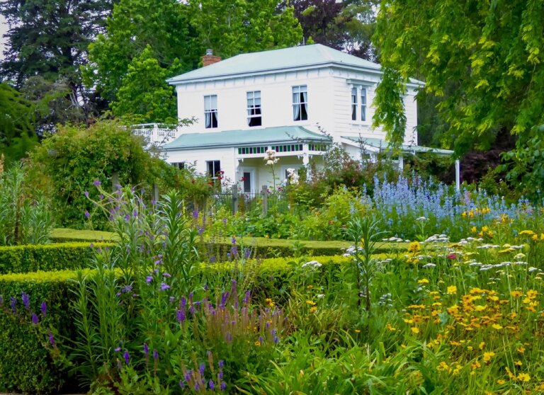 Greenhaugh Gardens